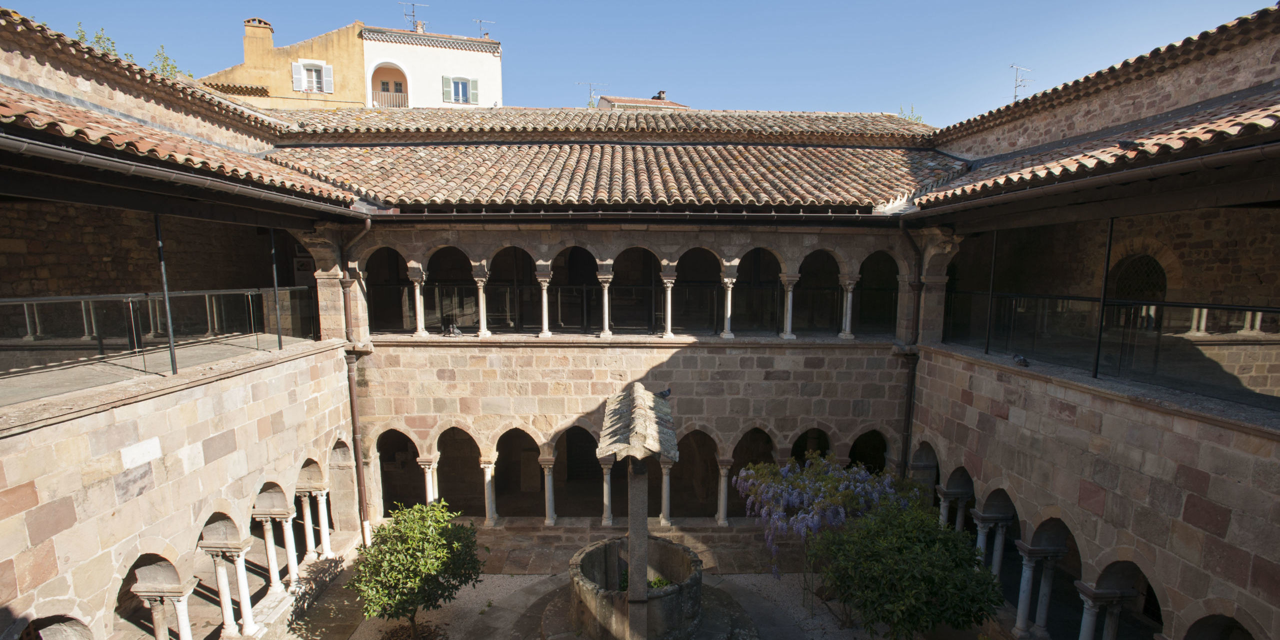 Image Cloître de la Cathédrale de Fréjus